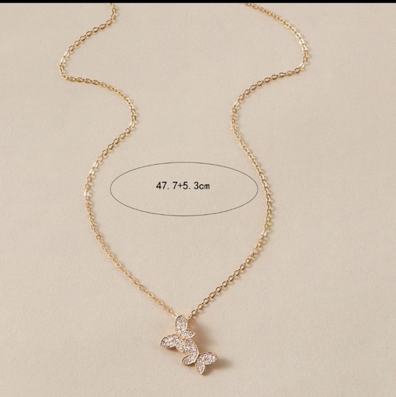 NEW Butterfly Rhinestone Necklace - Picture 4 of 4